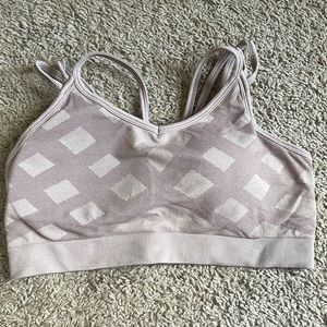 Smartwool merino sports bra for hiking outdoors. Size Medium